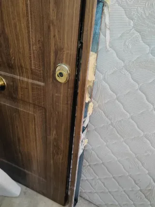 Puerta de exterior madera