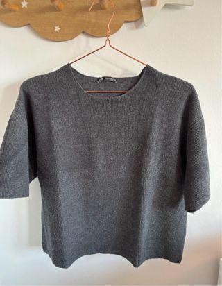 Camiseta Zara gris de pana