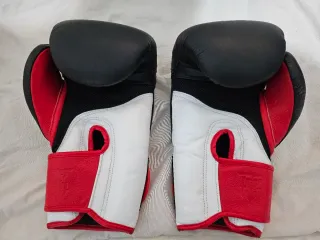 Guantes de boxeo Top King – Casi nuevos (14 onzas)