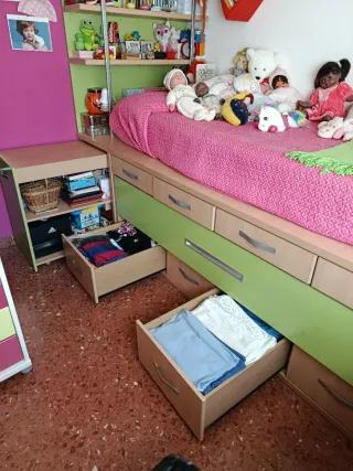 Dormitorio juvenil completo, con gran capacidad