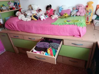 Dormitorio juvenil completo, con gran capacidad