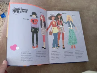 Libro Kinra Girls: Postals del món -Català