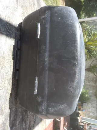 Baúl SHAD SH44 Negro
