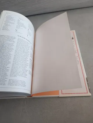 SETAS. THOMAS LAESSOE Y ANNA DEL CONTE. BLUME