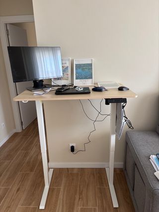 Mesa escritorio elevable madera y metal