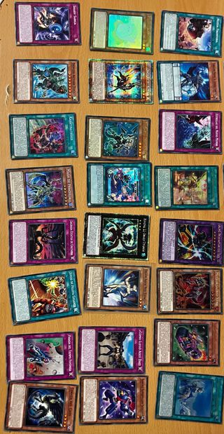 Lote de cartas Yu-Gi-Oh! Colección