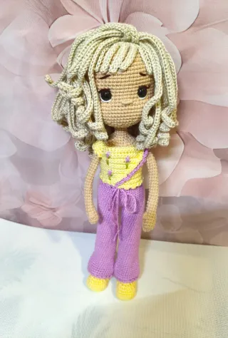 Muñeca Amigurumi Tejida