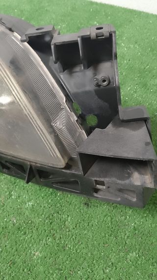 Faro Delantero Derecho Mazda 3 BN8V50151 RH