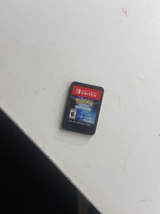 Juego de Pokémon Brilliant Diamond sin usar