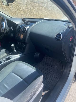Nissan Qashqai+2 2011