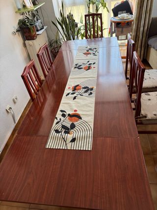 Mesa de comedor y 6 sillas madera