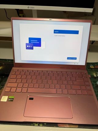 MSI Prestige 14 Rosa i7 16GB 1TB GTX 1650