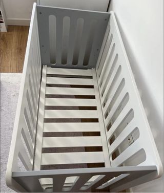 Cuna blanca infantil