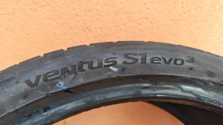 Llantas con neumáticos y neumáticos 235/35 19 92Y