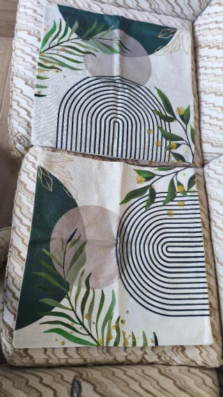 Funda Cojín Diseño Abstracto Hojas