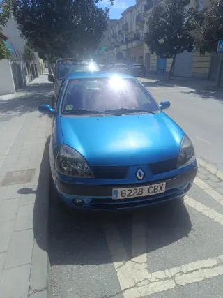 Renault Clio 2003