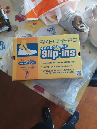 Bambas Skechers Mujer Beige Slip-ins