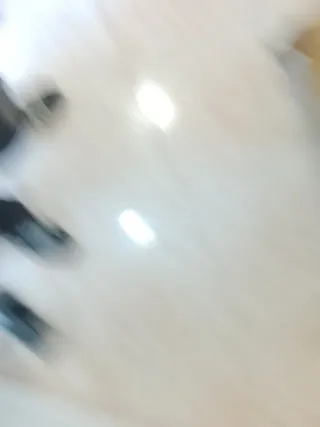 Cómoda antigua de madera