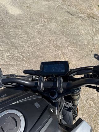 Honda CB125R Negra/Plata