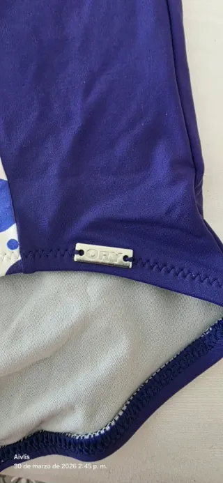 Bañador azul y multicolor