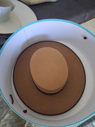 Sombrero ala ancha beige