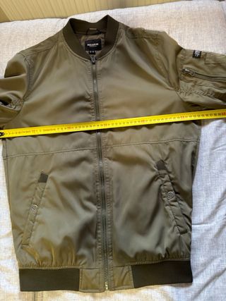 Chaqueta Bomber Pull&Bear Verde Militar