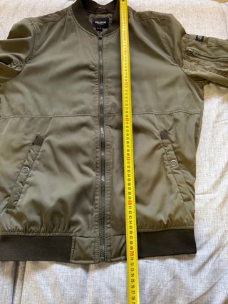 Chaqueta Bomber Pull&Bear Verde Militar