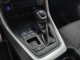 Toyota Rav4 Hybrid 4x2 Business