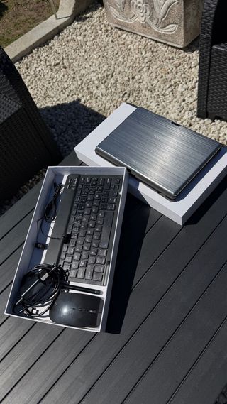 Tablet PIXPEAK NUEVA + Teclado + Ratón etc....