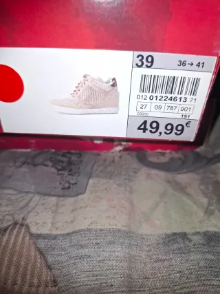 Zapatillas XTI doradas talla 39