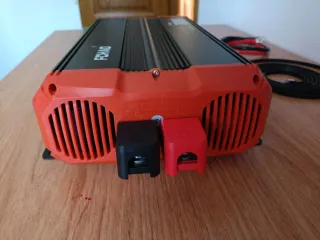 Inversor FCHAO 2000W 12V DC a 220V AC