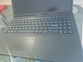 Asus Vivobook Negro
