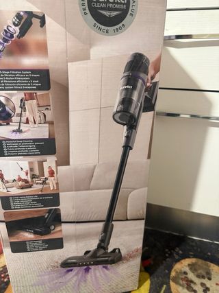 Aspirapolvere a bastone Eureka ReactiClean520