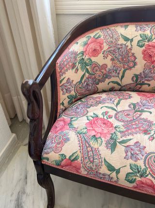 Banco de habitación tapizado floral