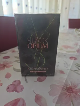 Yves Saint Laurent Black Opium Eau de Parfum