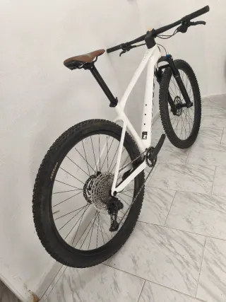 SCOTT SCALE 930 Carbono Talla M 2025