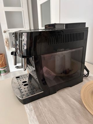 Cafetera Delonghi Magnifica S Automática
