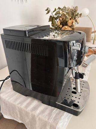 Cafetera Delonghi Magnifica S Automática