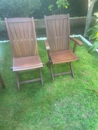 Mesa redonda teka y 6 sillas madera