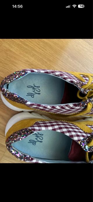 Zapatillas deportivas multicolor con cuadros