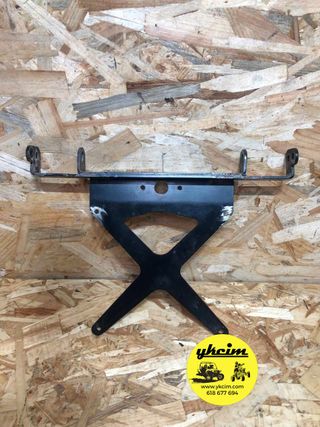 Portamatrículas Quad