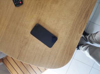 iPhone 13 128GB Negro + Cargador + Fundas