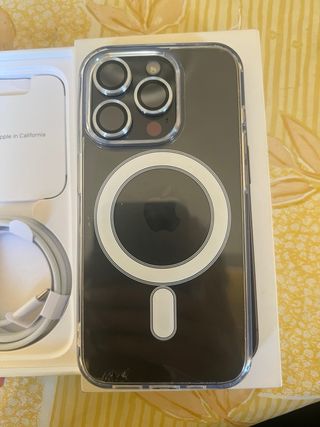 iPhone 15 Pro 256GB Negro (Trasera Rota)