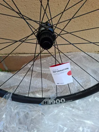 DT Swiss H 1900 Spline 29 30mm Centerlock