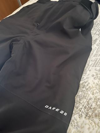 Pantalón de Nieve Negro DARE 2B. Con tirantes
