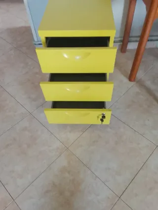 Archivador amarillo 3 cajones