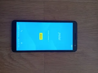 Smartphone Qilive Q2-20 4G Negro + Funda