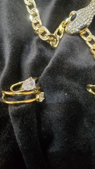 Set collana, orecchini e anello serpente zirconi