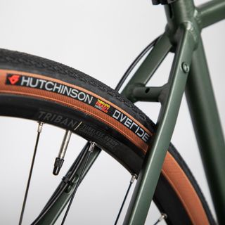 Bicicleta de gravel aluminio freno de disco monoplato 10V