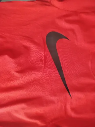 Camiseta Nike Roja Logo Swoosh
